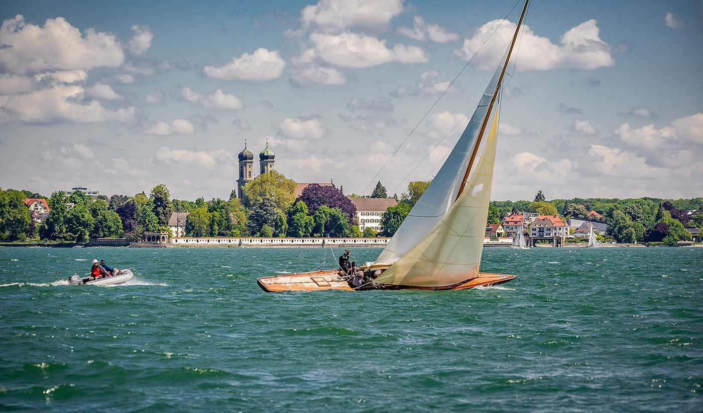 Flüge nach Friedrichshafen