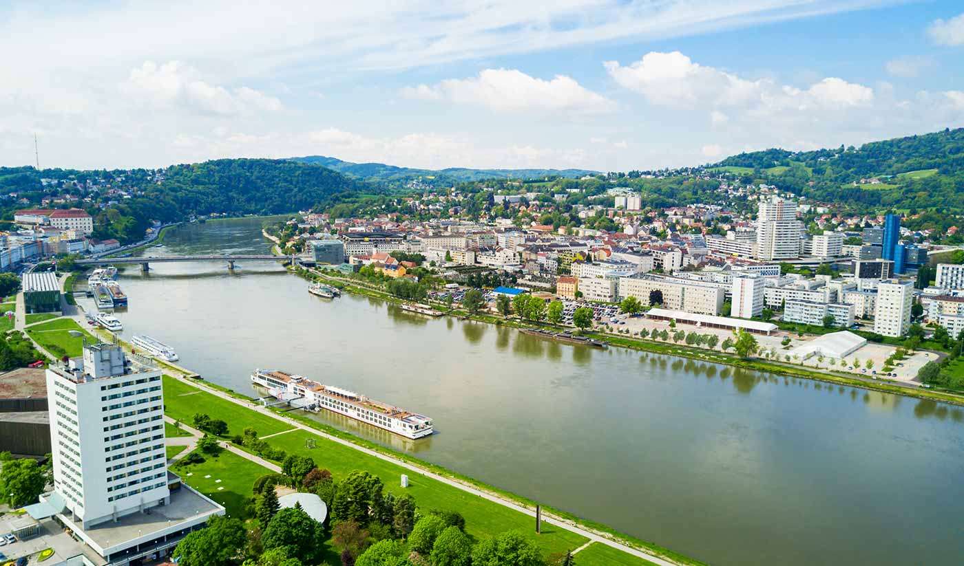 Linz Uçak Bileti