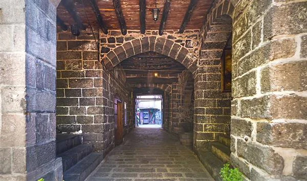 Diyarbakır Kültür Sülüklü Han