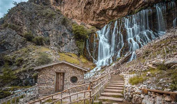 Kayseri Natuur Waterval van Kapuzbaşı