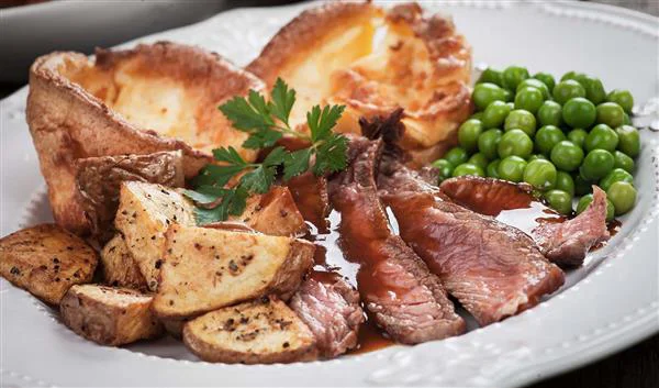 Londra Mutfak Yorkshire Pudding’li Sunday Roast