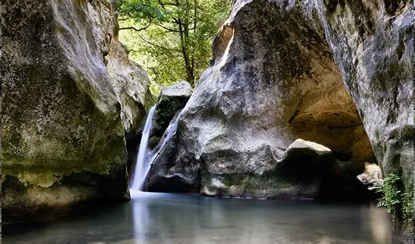 Samos Natuur Waterfall of the Wine