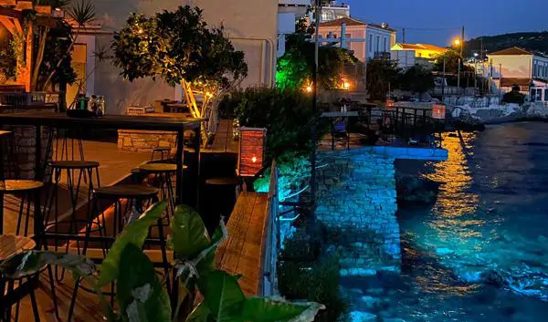 Samos Nachtleven  Escape Music Club