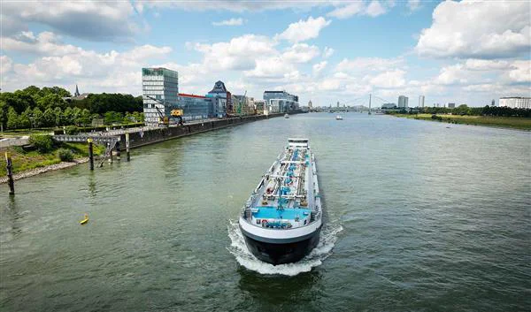 Köln-Bonn Doğa Ren Nehri