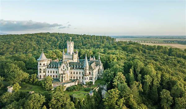 Hannover Kültür Marienburg Kalesi
